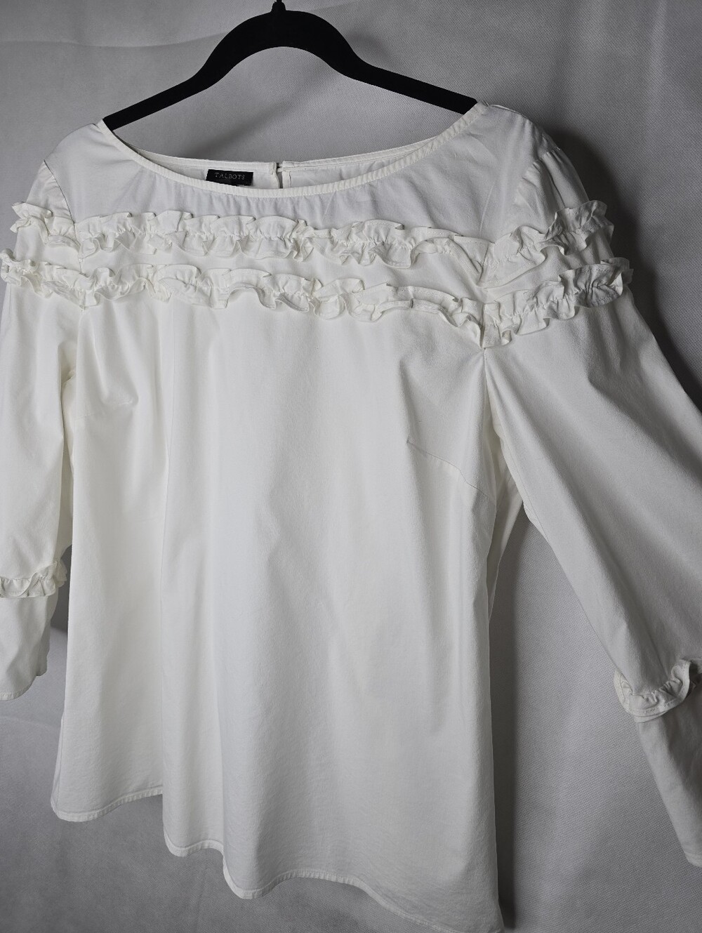 Talbots Ruffle Blouse White Keyhole Boat Neck 3/4 Flare Sleeve Romantic Cottage